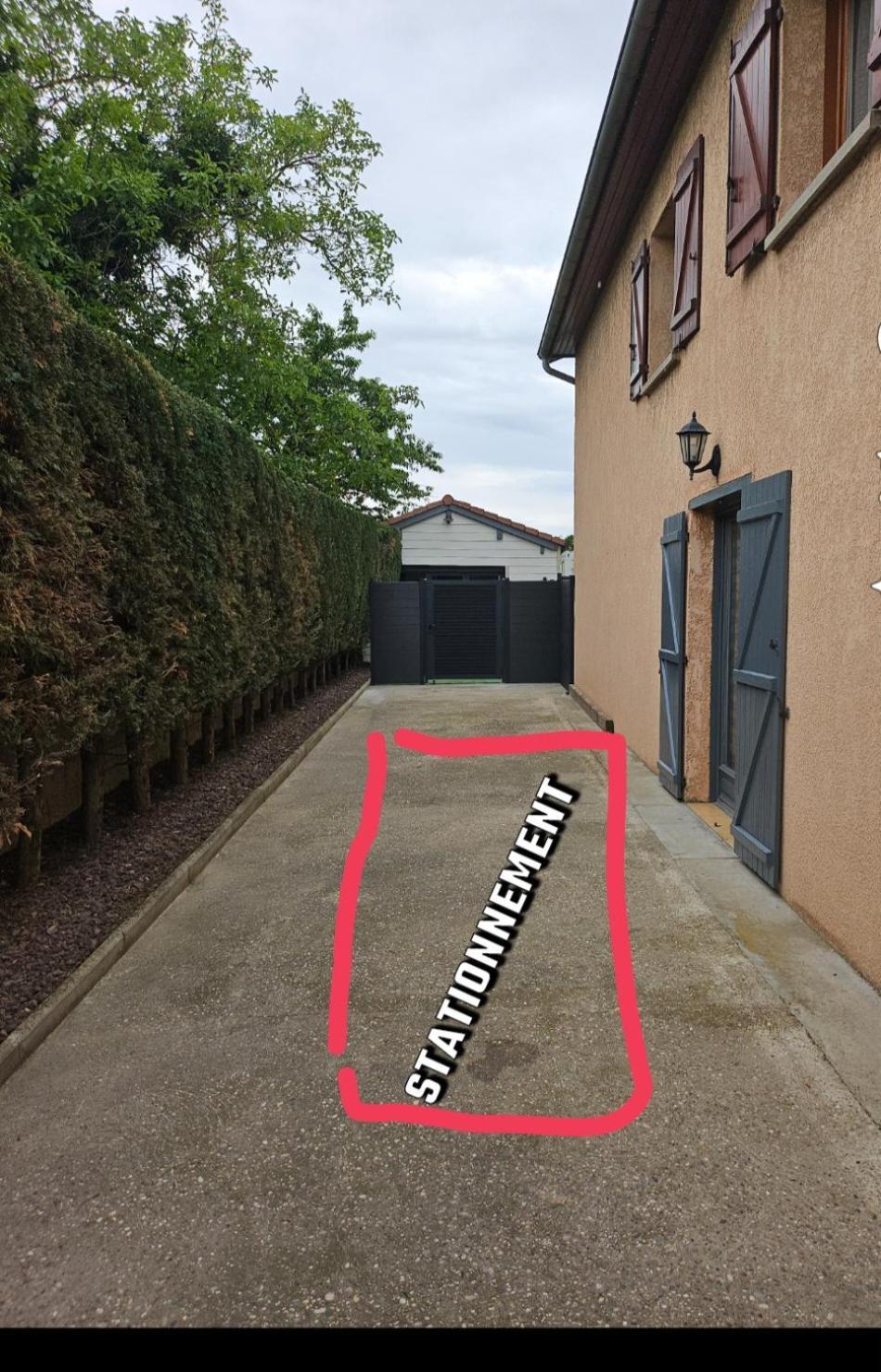Hebergement Privee Jaccuzzi En Supplement Saint-Clair-du-Rhone Extérieur photo