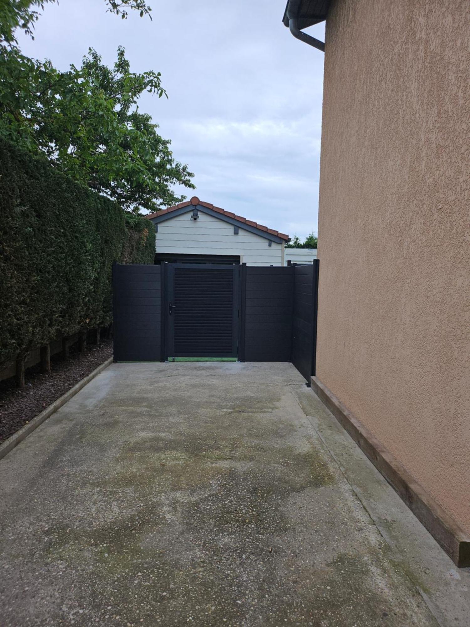 Hebergement Privee Jaccuzzi En Supplement Saint-Clair-du-Rhone Extérieur photo